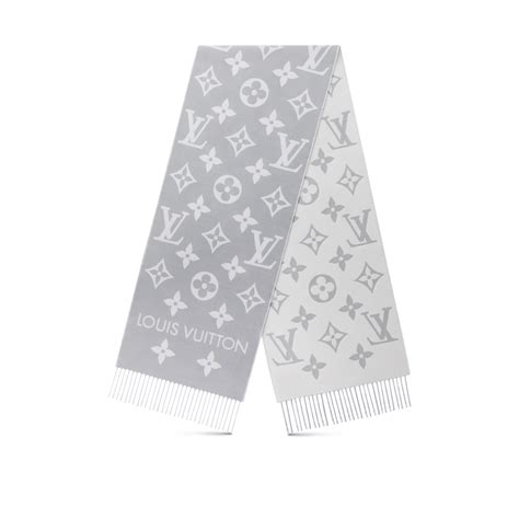 lv essential scarf